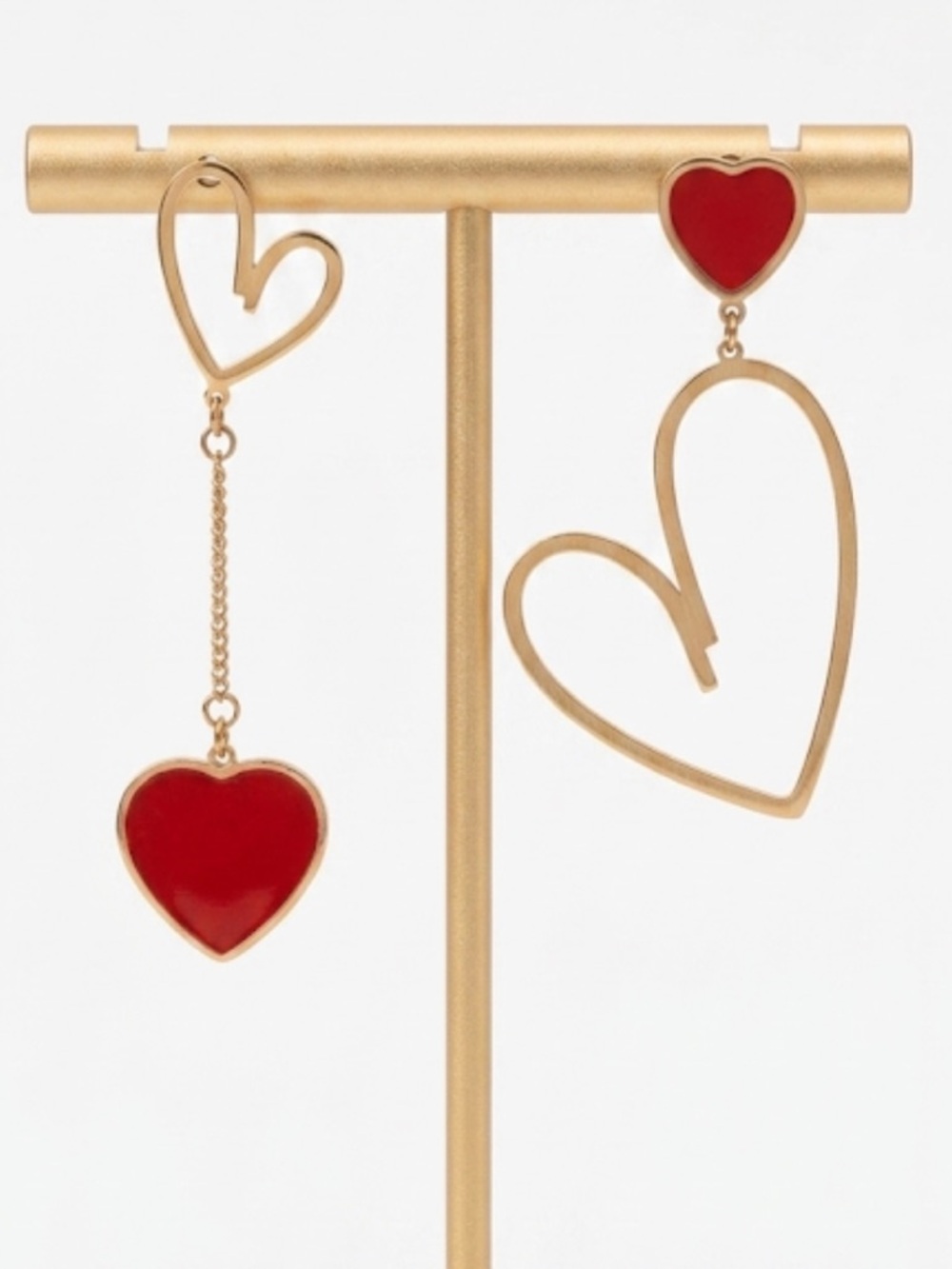 Red Heart Mismatched Drop Earrings Gold Tone Dangle Y2K Romantic Goth Retro